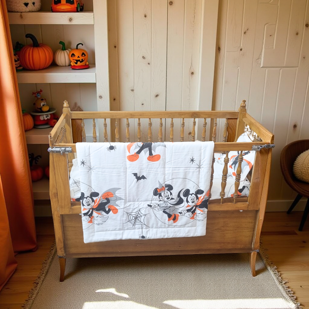 Blossoms kids mickey and minnie mouse character pure cotton printed quilt(30x40")