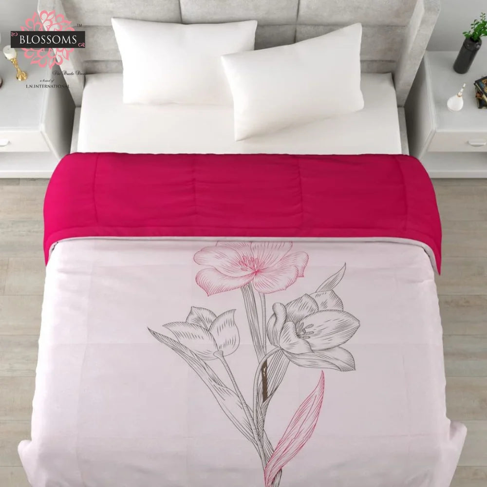 Blossoms panel print Reversible Double bed comforter(Rajai)