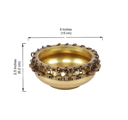 Pure Brass Urli Traditional Bowl Showpiece, Standard, Natural Brass, Antique Yellow, 1 Piece, Weight 1.8Kg) Best for Pooja Room, Diwali & Home Decor