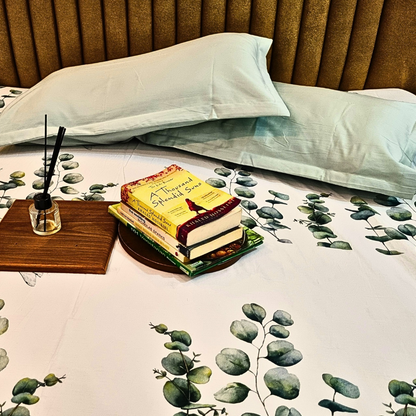 Premium Fabric Modern  Leaf design printed 500 THREAD COUNT  Glace Cotton Satin King Size Double Bedsheet for Double Bed with Two contrast color(pastel Green) Pillow Covers (Super King, white)(110 * 110 Inches)CS/KAP/225