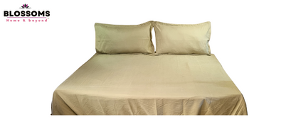 Blossoms 9 pc green and cream bedding set with soft and durable micro cotton fabric . Includes 1 comforter(reversible) ,1 dohar reversible, 1 bedsheet , 2 pillows and 4 cushion covers only .