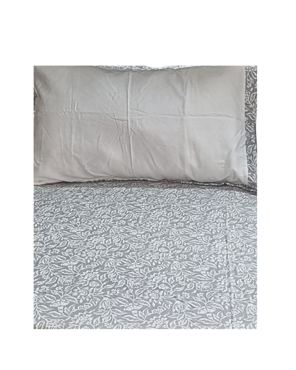 Blossoms king size printed floral bedsheet 500 tc with 2 pillows